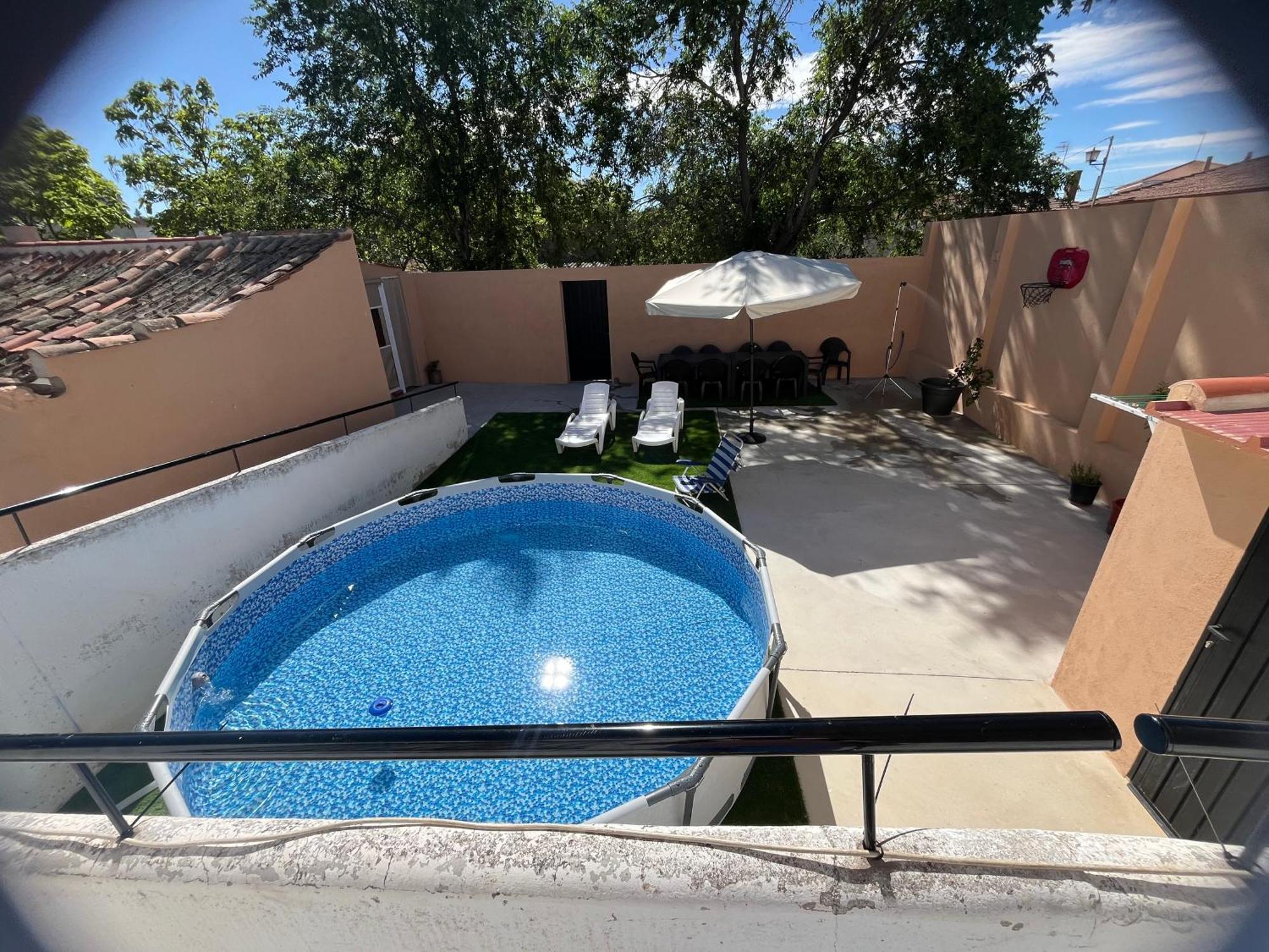 La Alameda Villa Fontiveros Buitenkant foto