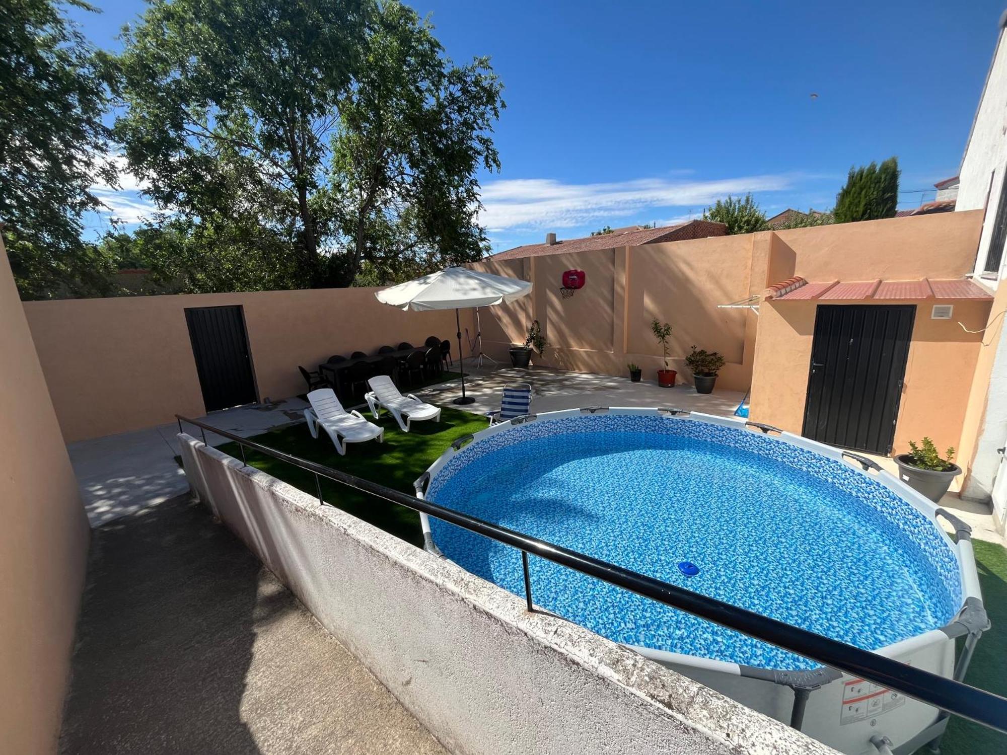 La Alameda Villa Fontiveros Buitenkant foto