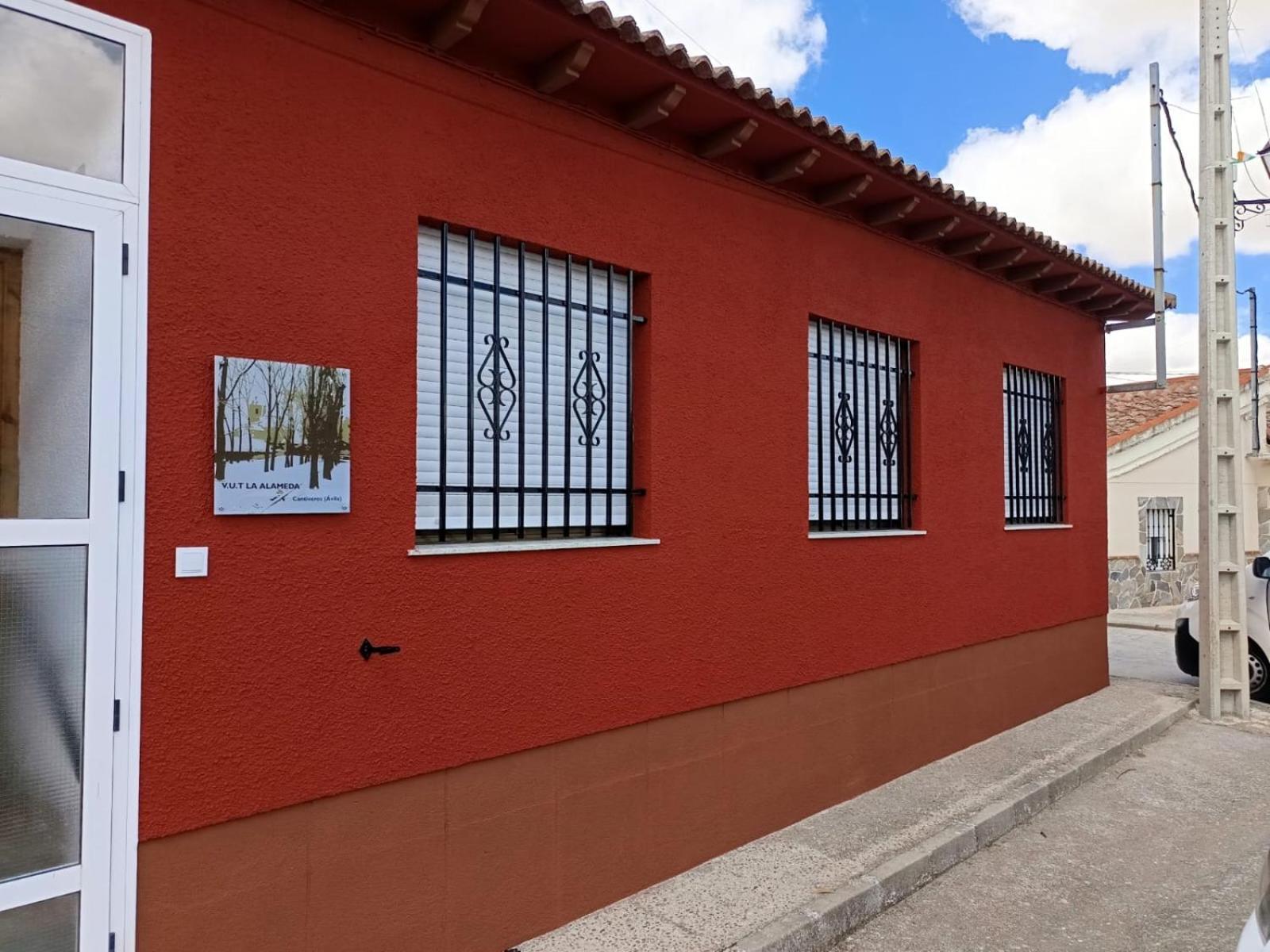 La Alameda Villa Fontiveros Buitenkant foto